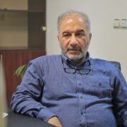 تهدیدِ عنوان «غیر انقلابی» پیش روی هر مدیر نمایش‌پیشه است